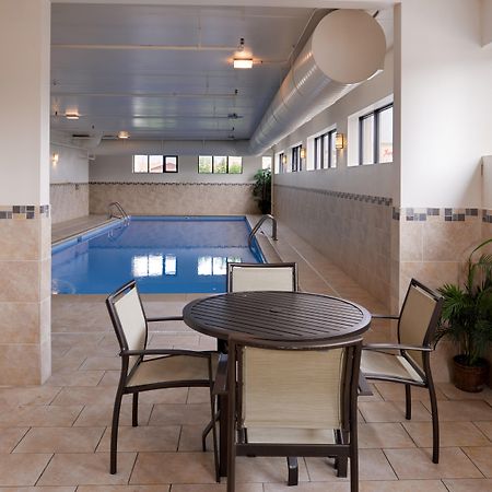 Holiday Inn Express Crestwood By Ihg Εξωτερικό φωτογραφία