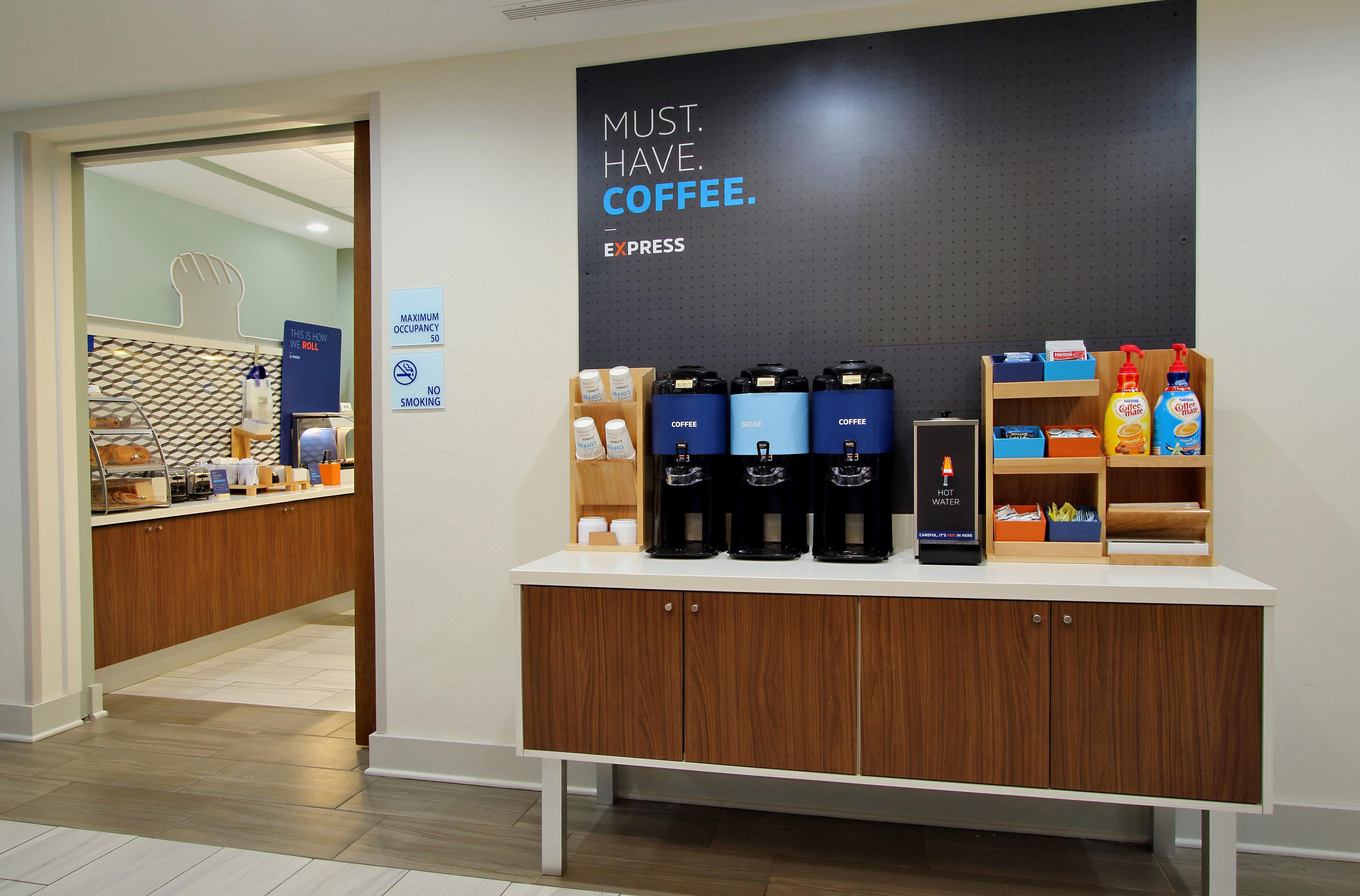 Holiday Inn Express Crestwood By Ihg Εξωτερικό φωτογραφία