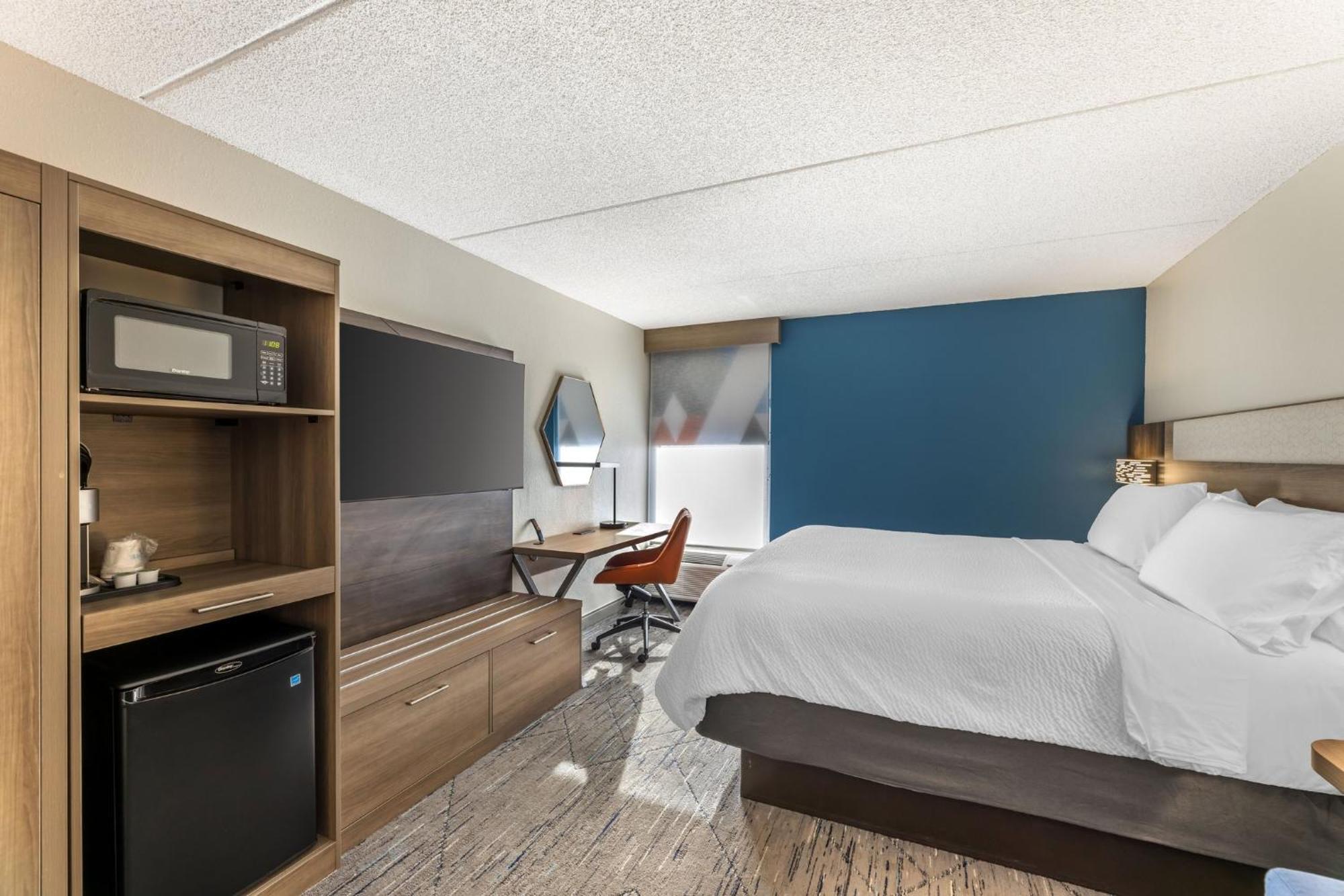 Holiday Inn Express Crestwood By Ihg Εξωτερικό φωτογραφία