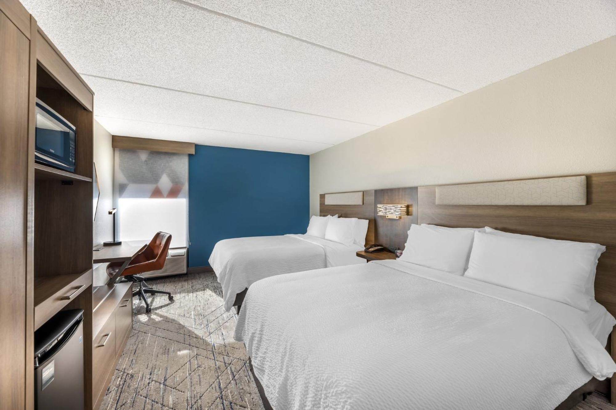 Holiday Inn Express Crestwood By Ihg Εξωτερικό φωτογραφία